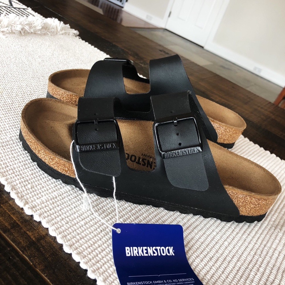 BRAND NEW birkenstock’s